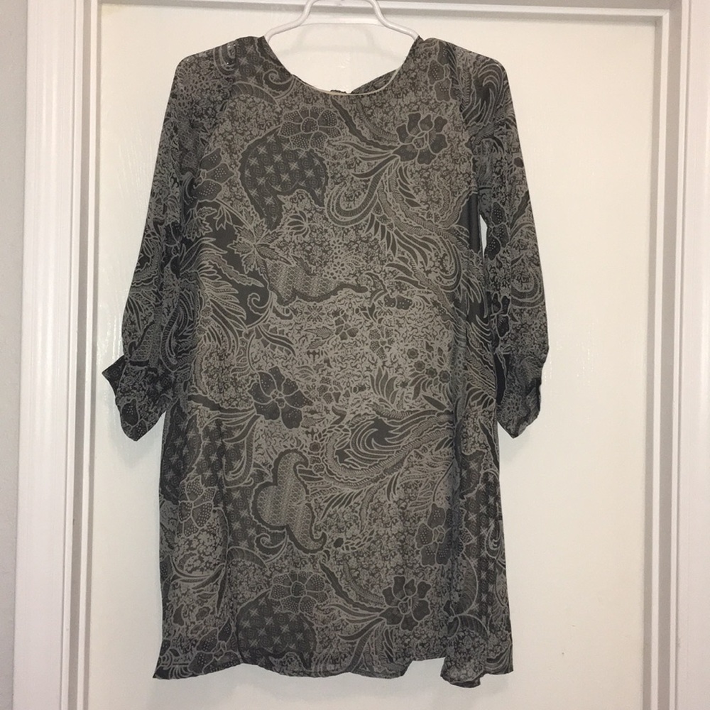 Audrey 3+1 black and gray flowy dress S
